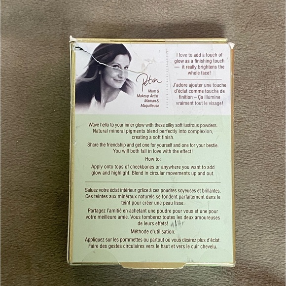 Pixi Hello Kitty Hello Glow-y Powder  Friendly Blush Limited Edition - Picture 7 of 10